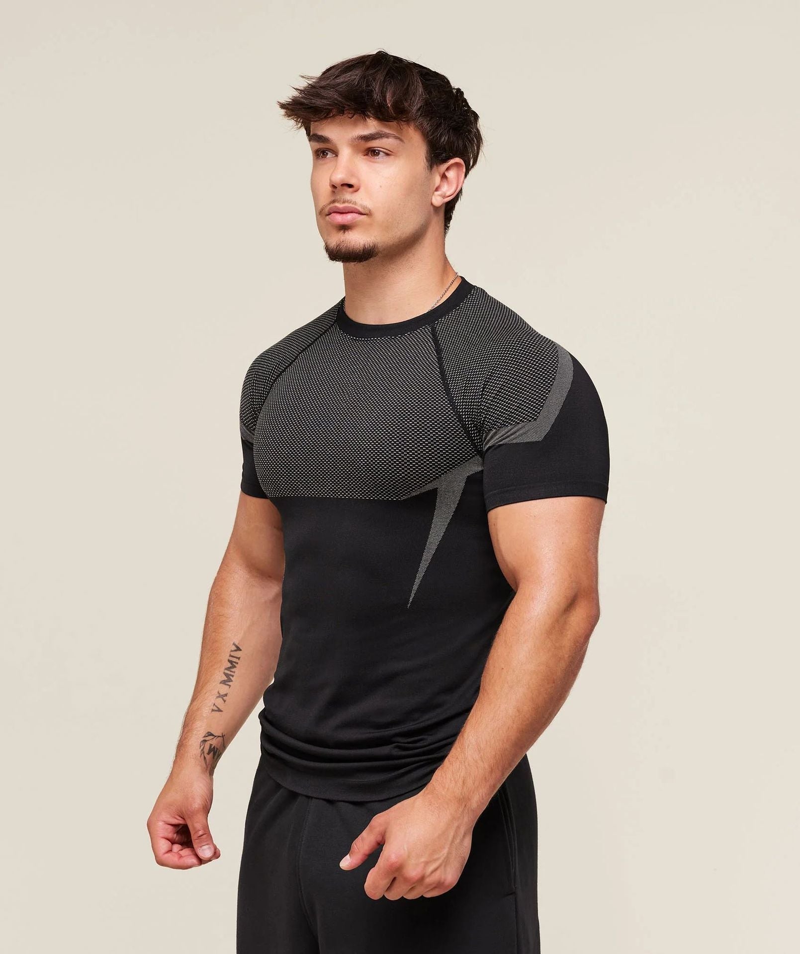 Mens Seamless 95%polyester 5%spandex tshirt 251112