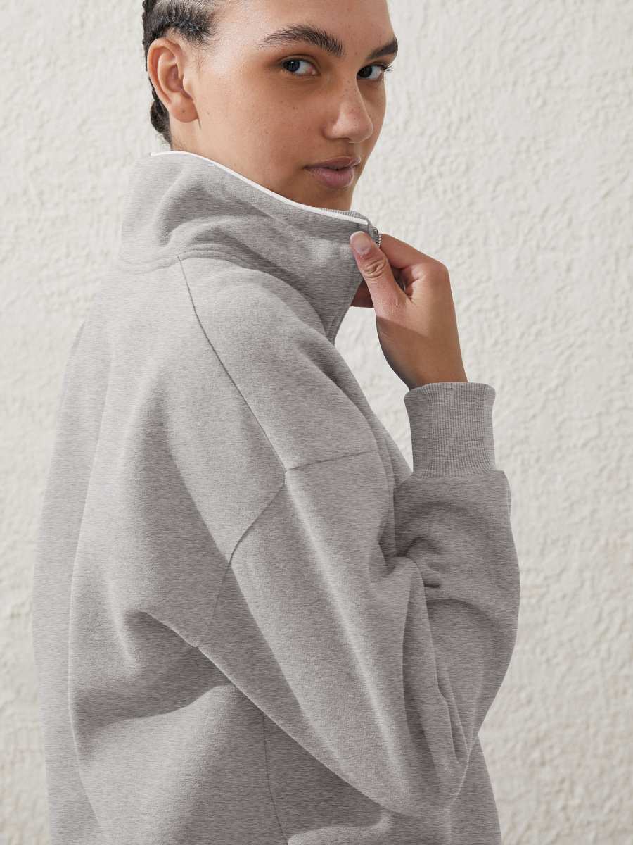 Womens Sports Activewear 76%polyester   24%Viscose Half Zip Sweatshirt E24W0445 print logo 37