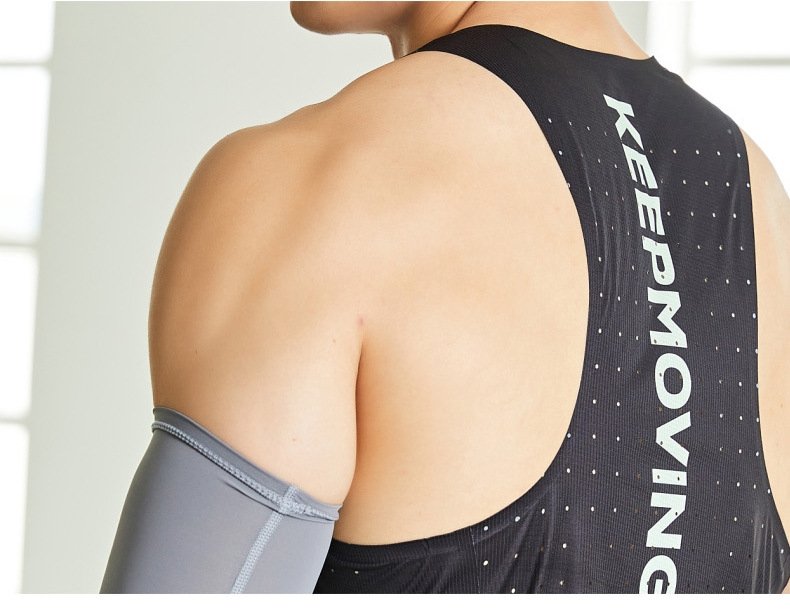 Custom 80GSM 100%polyester Lightweight Men's Running Singlet R24 print logo 8