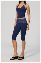 Womens Sports Fitness 78%nylon 22%spandex Yoga Set TZ4549-6 - Capri pants print logo 32