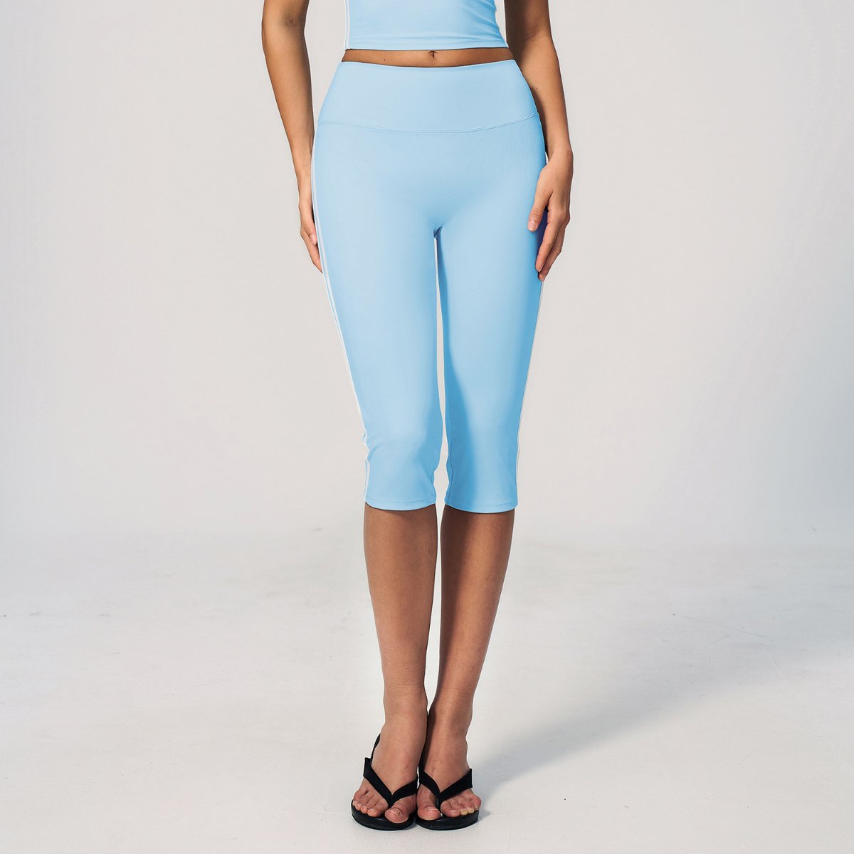 Womens Sports Activewear78%nylon 22%spandex Yoga Sets Z-4506 - Capri Leggings print logo 5
